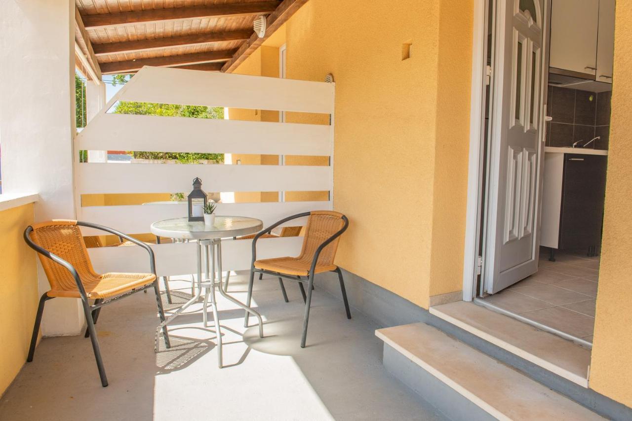 Apartmani Manita Paklenica Seline Exterior foto