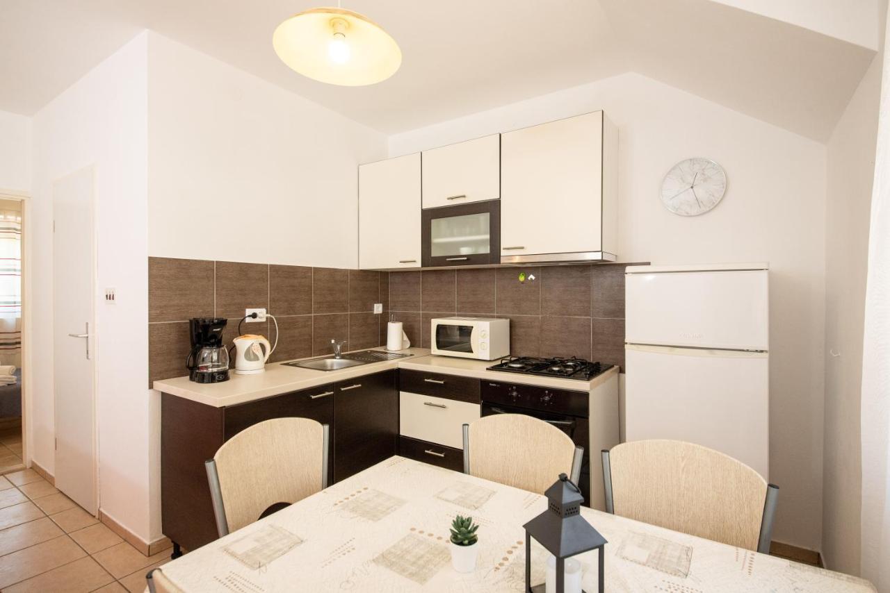 Apartmani Manita Paklenica Seline Exterior foto